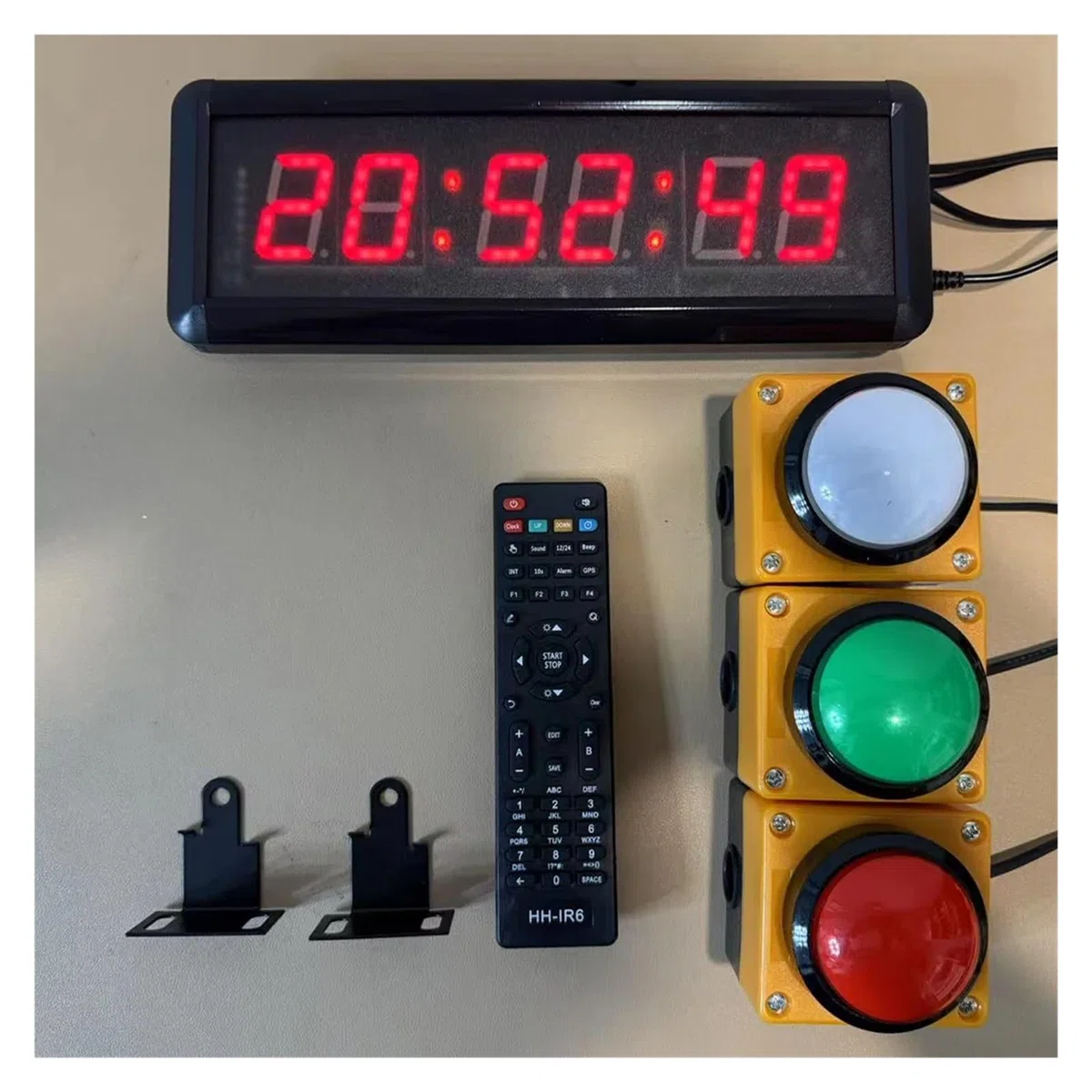 Chronomètre numérique électronique de 1.5 pouces, minuterie de compte à rebours avec télécommande à bouton for gymnastique à domicile/Yoga/boxe Utilisation multiscénario(3pcs 6cm buttons)